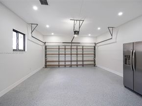 8560 NW 169th Ter, Miami Lakes FL 33016