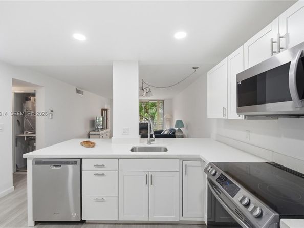 7950 W Mcnab Rd 222, Tamarac FL 33321