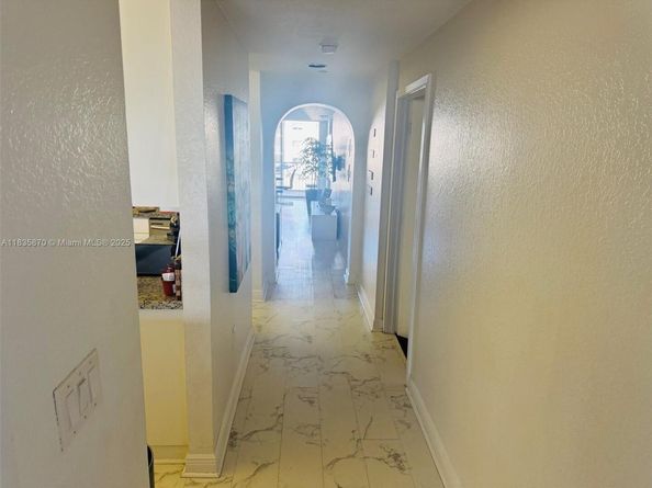 10700 NW 66th St 414, Doral FL 33178