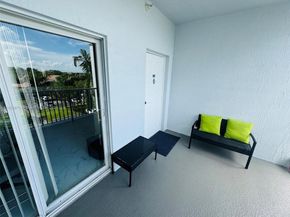 10700 NW 66th St 414, Doral FL 33178