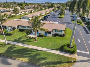 2854 E Crosley Dr E J, West Palm Beach FL 33415