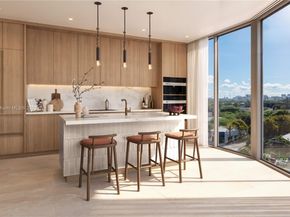 2215 NW 1st Place 622, Miami FL 33127