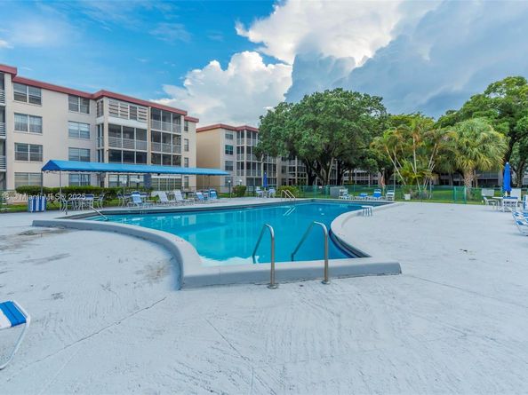 2601 NW 48th Ter 147, Lauderdale Lakes FL 33313
