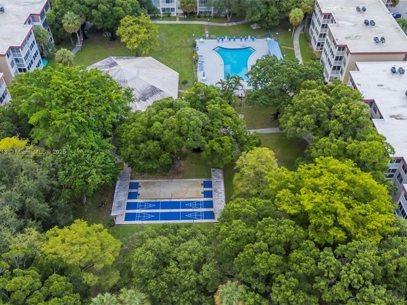 2601 NW 48th Ter 147, Lauderdale Lakes FL 33313