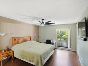 1270 NW 99th Ave 60, Pembroke Pines FL 33024