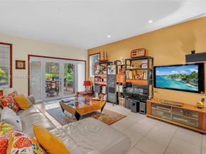 113 NW 73rd Ter, Plantation FL 33317