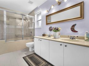 113 NW 73rd Ter, Plantation FL 33317