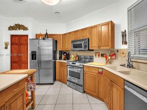 113 NW 73rd Ter, Plantation FL 33317