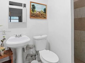 1918 Sheridan St, Hollywood FL 33020