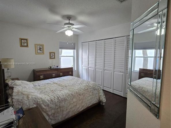 15661 SW 16th Ct, Pembroke Pines FL 33027