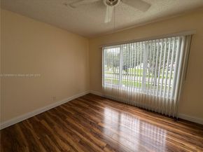 8005 Lagos De Campo Blvd L4, Tamarac FL 33321