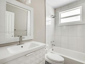 5498 NW 45th Way, Coconut Creek FL 33073