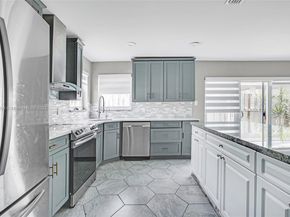 5498 NW 45th Way, Coconut Creek FL 33073