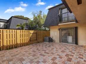 13993 SW 94th Cir Ln 1013, Miami FL 33186