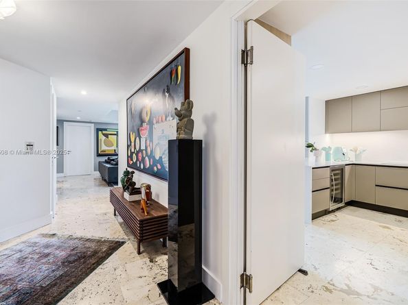 2627 S Bayshore Dr 504, Miami FL 33133
