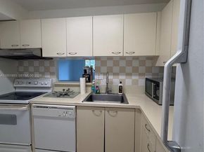 10431 N Kendall Dr D104, Miami FL 33176