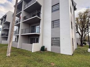 10431 N Kendall Dr D104, Miami FL 33176