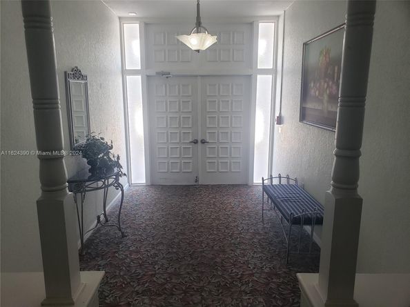 2220 NE 68th St 1028, Fort Lauderdale FL 33308