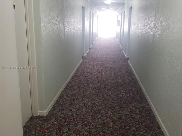 2220 NE 68th St 1028, Fort Lauderdale FL 33308
