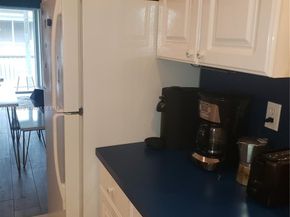 2220 NE 68th St 1028, Fort Lauderdale FL 33308