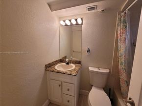 3245 Virginia St 17, Miami FL 33133