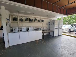 3245 Virginia St 17, Miami FL 33133