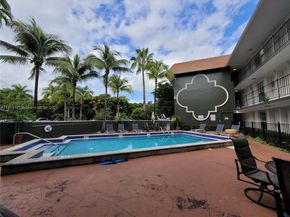3245 Virginia St 17, Miami FL 33133