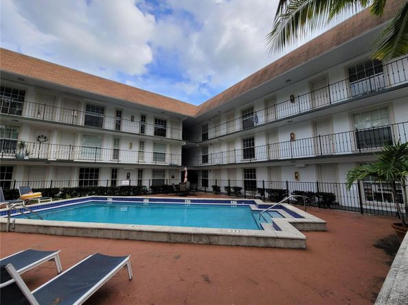 3245 Virginia St 17, Miami FL 33133