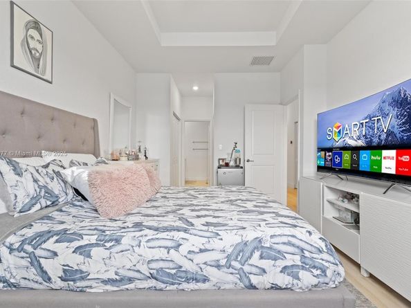 12824 NW 22nd Pl 12824, Miami FL 33167