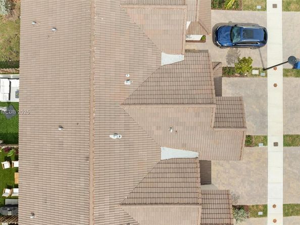 12824 NW 22nd Pl 12824, Miami FL 33167