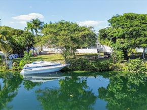 19641 Sterling Dr, Cutler Bay FL 33157