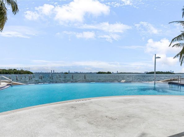 650 NE 64th St G208, Miami FL 33138