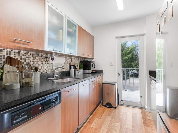 650 NE 64th St G208, Miami FL 33138