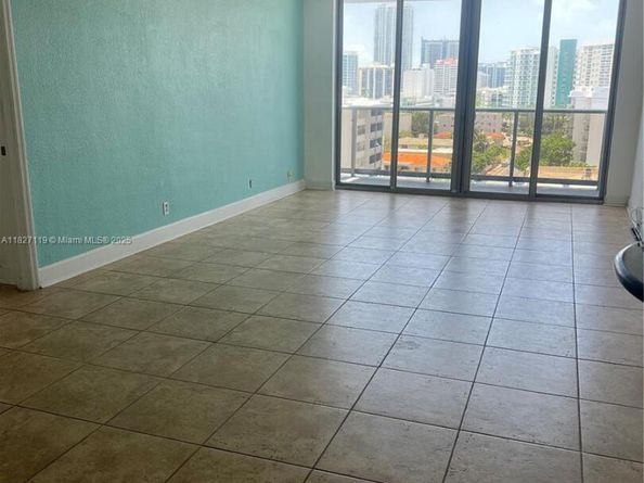 401 69th St 900, Miami Beach FL 33141