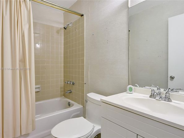 8133 SW 152nd Ct, Miami FL 33193