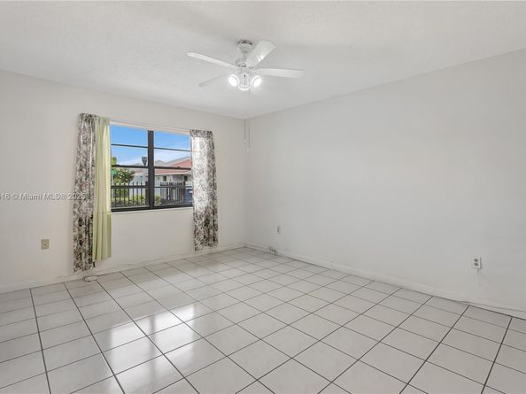 8133 SW 152nd Ct, Miami FL 33193