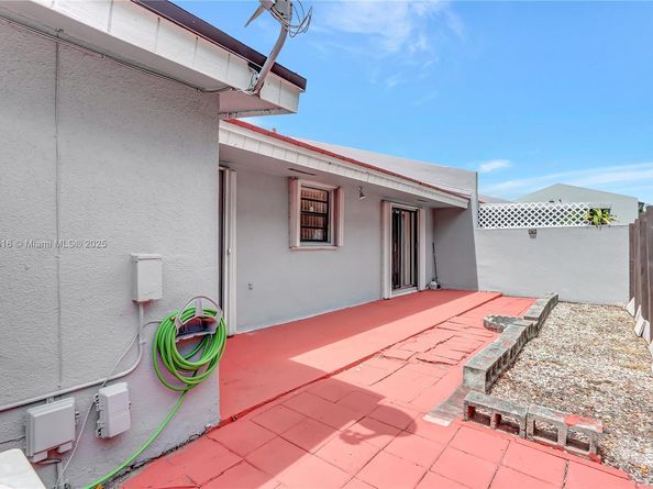 8133 SW 152nd Ct, Miami FL 33193