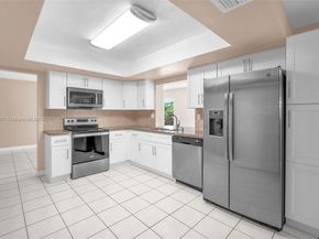 9200 SW 54th St, Cooper City FL 33328