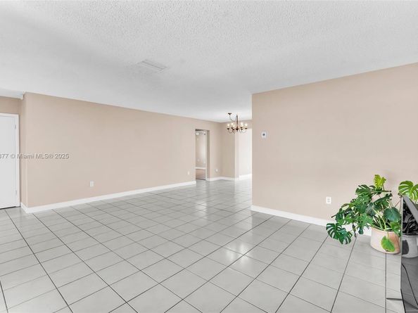 9200 SW 54th St, Cooper City FL 33328