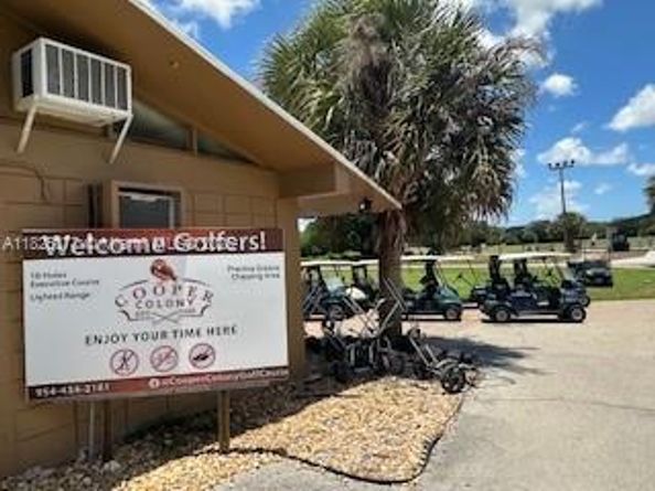 9200 SW 54th St, Cooper City FL 33328