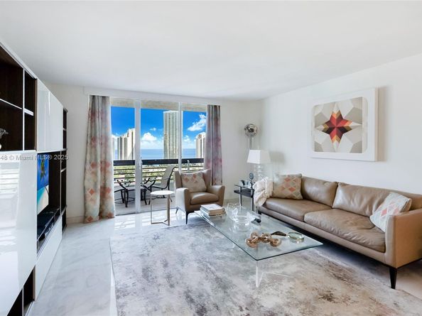 19101 NE 36th Ct 2611, Aventura FL 33180