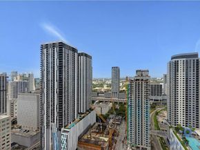 159 NE 6th St 3004, Miami FL 33132