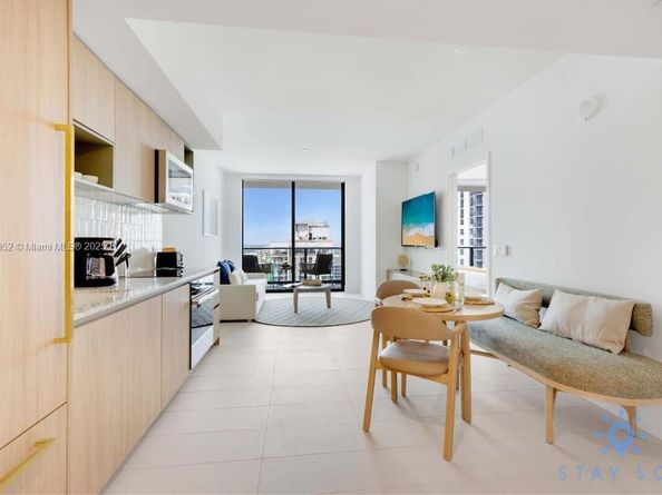 159 NE 6th St 3004, Miami FL 33132