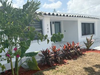 240 SW 55th Ave