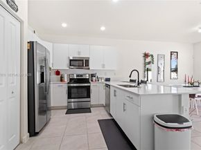 11438 W 34th Ct, Hialeah FL 33018