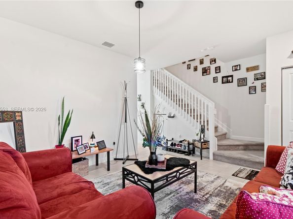 11438 W 34th Ct, Hialeah FL 33018