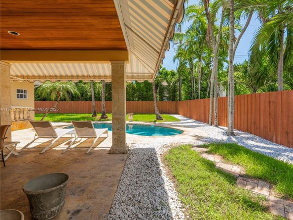 3001 S Miami Ave, Miami FL 33129