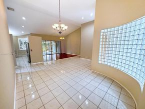 10621 Paris St, Cooper City FL 33026