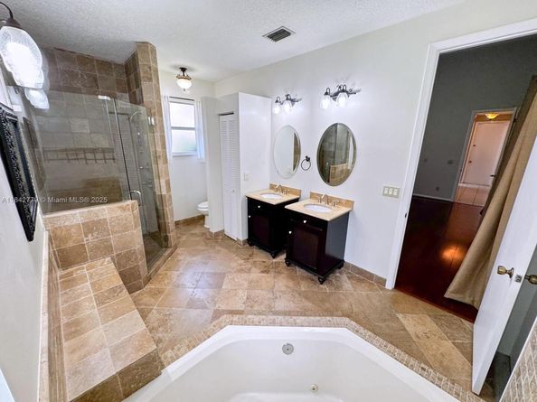 10621 Paris St, Cooper City FL 33026