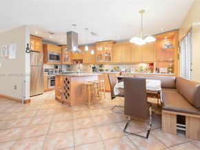 17360 NW 69th Ct 204, Hialeah FL 33015